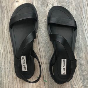 STEVE MADDEN black sandals